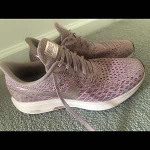 Nike Zoom Pegasus 35 - Rose Gold Women’s Size 8.5